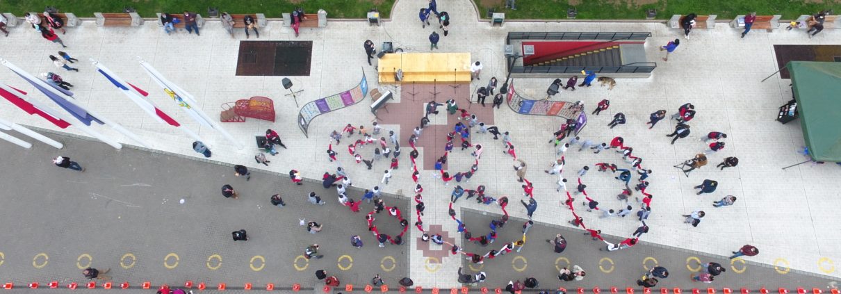 Con rondas infantiles y concurso literario municipio de Temuco recordó